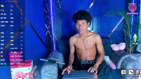 sky_walkerss online show from June 3, 6:24 pm
