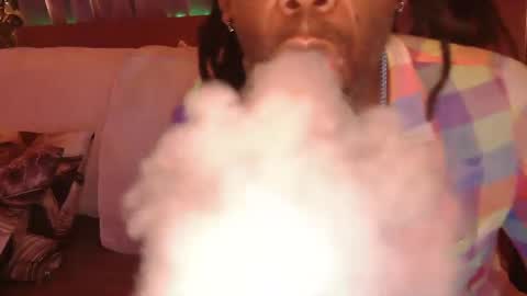 skyonetoo3 online show from March 1, 9:26 pm