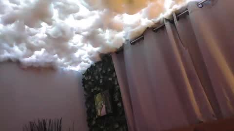 skyonetoo3 online show from December 18, 12:21 am