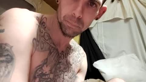 Snapshot of slangincock69 chatting on January 24, 11:26 am SexyMFSlangincock69FYPM online show from January 24, 11:26 am