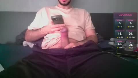 sleepless19 online show from April 8, 12:04 pm