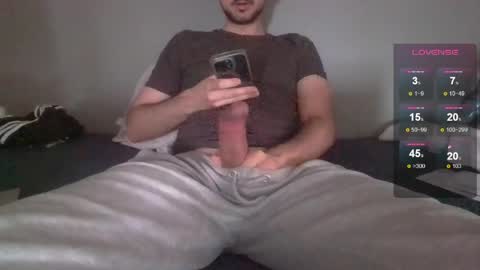 sleepless19 online show from March 31, 1:46 pm