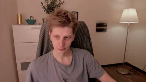 Snapshot of slim_andy chatting on March 7, 7:30 am Andy online show from March 7, 7:30 am