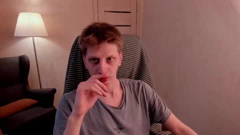 Snapshot of slim_andy chatting on February 15, 12:33 pm Andy online show from February 15, 12:33 pm