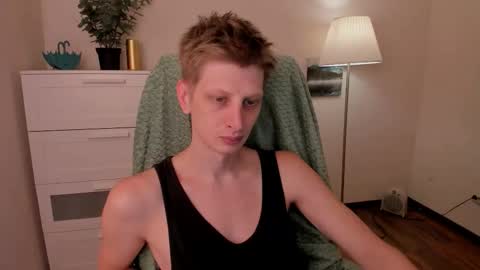 Snapshot of slim_andy chatting on September 20, 10:15 am Andy online show from September 20, 10:15 am