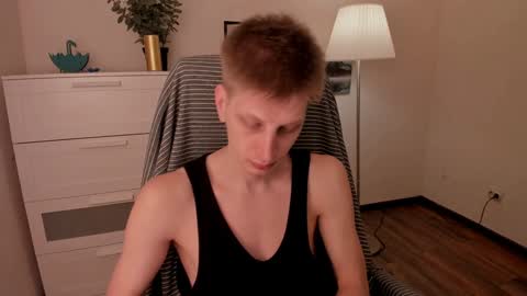 Snapshot of slim_andy chatting on January 18, 10:17 am Andy online show from January 18, 10:17 am