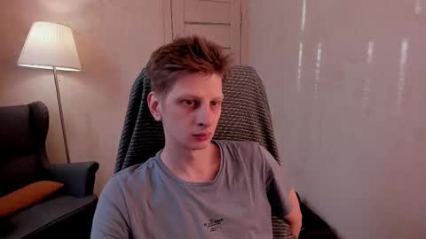 Snapshot of slim_andy chatting on February 21, 8:17 am Andy online show from February 21, 8:17 am