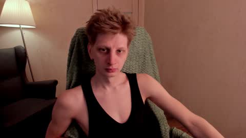 Snapshot of slim_andy chatting on December 28, 10:25 am Andy online show from December 28, 10:25 am
