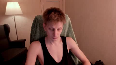 Snapshot of slim_andy chatting on December 22, 10:17 am Andy online show from December 22, 10:17 am