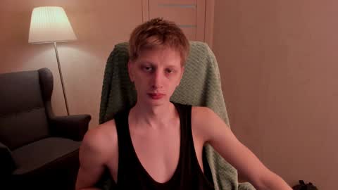 Snapshot of slim_andy chatting on December 29, 10:12 am Andy online show from December 29, 10:12 am