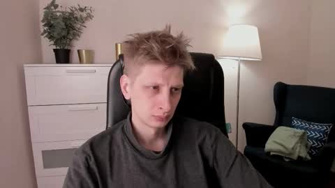 Andy online show from February 12, 8:26 pm