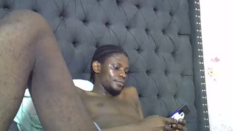 Snapshot of slim_long01 chatting on October 9, 8:41 am slim long01 online show from October 9, 8:41 am