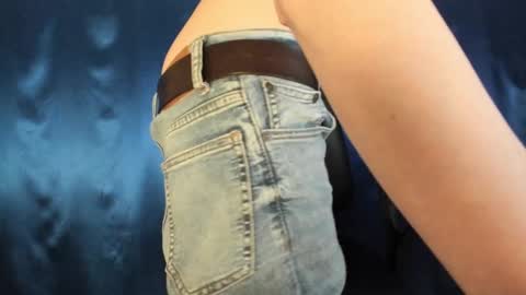 slippery thighs online show from December 25, 2:25 am