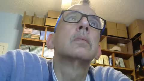 Snapshot of sluttyslave81 chatting on December 5, 7:38 am sluttyslave81 online show from December 5, 7:38 am