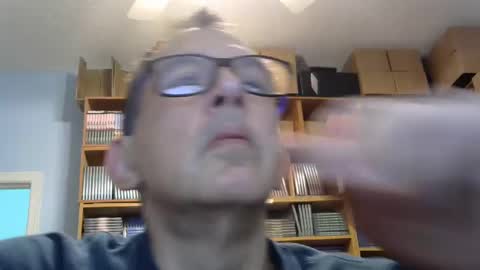 Snapshot of sluttyslave81 chatting on December 23, 9:59 am sluttyslave81 online show from December 23, 9:59 am