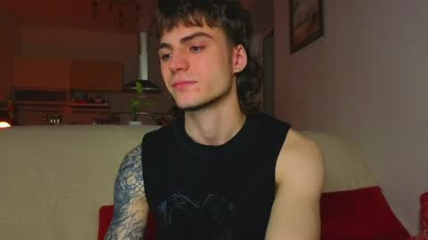 Gus online show from June 2, 10:11 pm