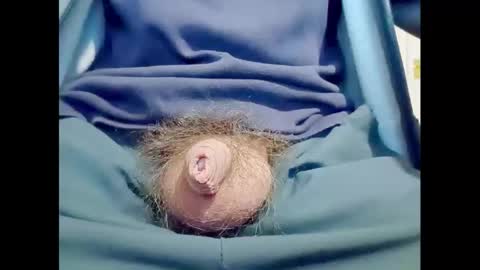 Small Hairy Uncut online show from September 15, 11:28 pm