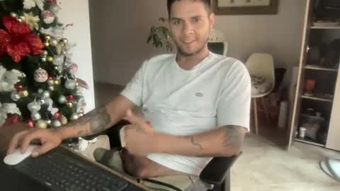 Fox online show from December 26, 9:15 pm