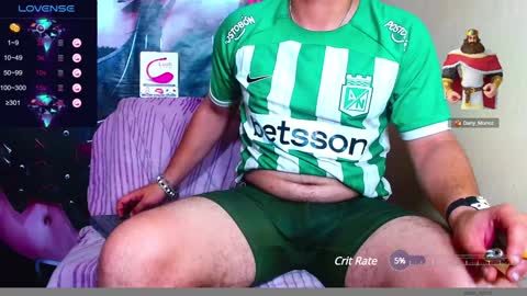 Snapshot of smith_hot69 chatting on December 6, 6:59 am dani online show from December 6, 6:59 am