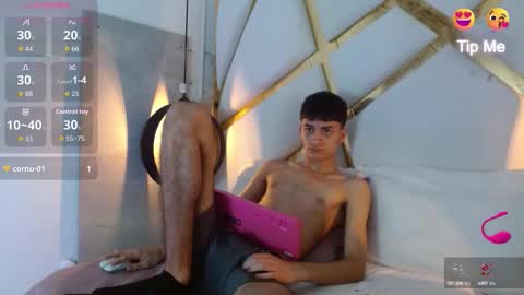 Smithfoxx online show from October 6, 1:05 pm