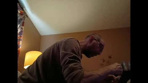 smoke-4-me online show from February 20, 3:03 pm