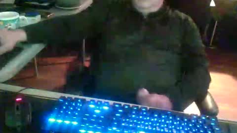 smly online show from October 31, 12:19 pm