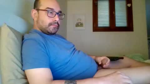 Snapshot of smoker985 chatting on September 27, 6:11 am smoker985 online show from September 27, 6:11 am