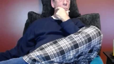 Snapshot of smose chatting on December 5, 3:04 am CJ online show from December 5, 3:04 am