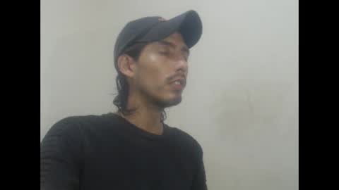 snackontime19 online show from June 2, 9:21 am