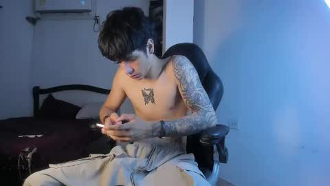 snakebutterfly online show from September 12, 9:09 am