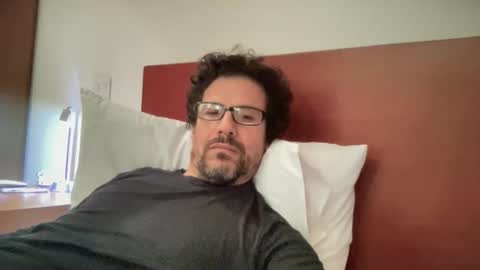 snfrisco76 online show from December 16, 5:36 am