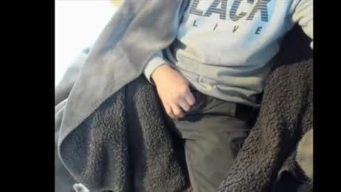 snip1977 online show from December 17, 9:38 am