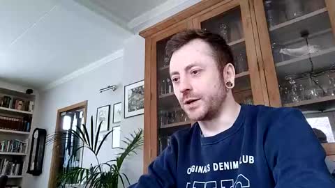 snoecks online show from February 27, 10:27 am