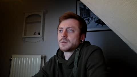 snoecks online show from April 15, 7:03 pm