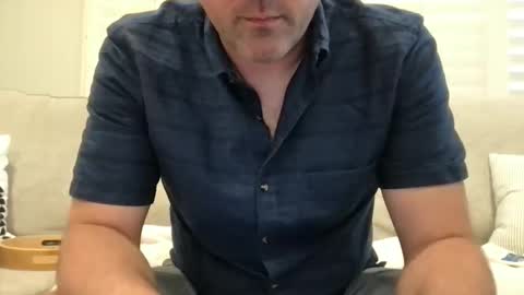 chris online show from March 3, 11:33 pm