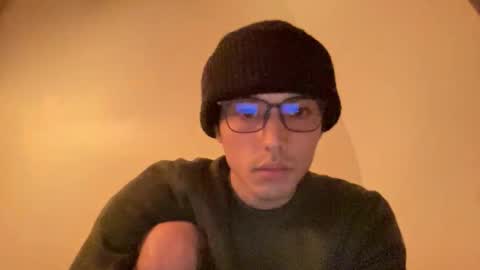 solmonier online show from December 15, 12:07 am