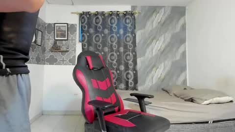 son_hades online show from May 15, 5:21 pm