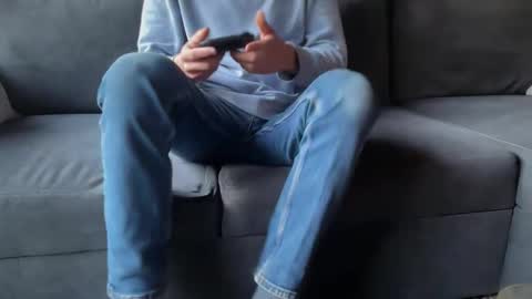 Sondages online show from February 11, 8:19 am