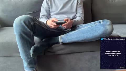 Sondages online show from February 14, 12:22 pm