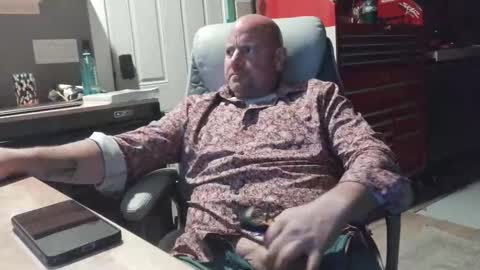 soundfreqnj online show from April 19, 8:25 am