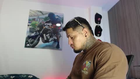 Snapshot of soy_apolo chatting on September 23, 4:39 pm soy_apolo online show from September 23, 4:39 pm