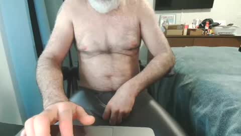 Snapshot of soyelpoti79 chatting on February 9, 2:49 am WhiteWolfFL online show from February 9, 2:49 am