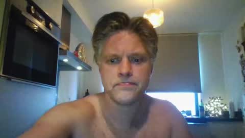 DutchDude online show from December 14, 11:50 am