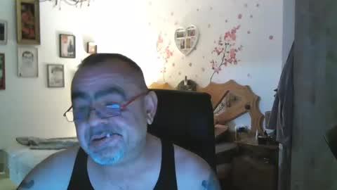 Snapshot of spektor1389 chatting on January 12, 4:08 pm spektor1389 online show from January 12, 4:08 pm