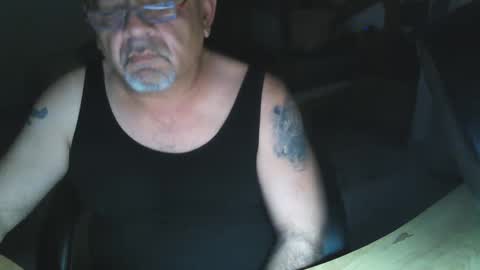 Snapshot of spektor1389 chatting on February 17, 7:10 pm spektor1389 online show from February 17, 7:10 pm