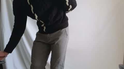 Marco. When Im offline you can view premium content in bio online show from February 9, 12:32 pm