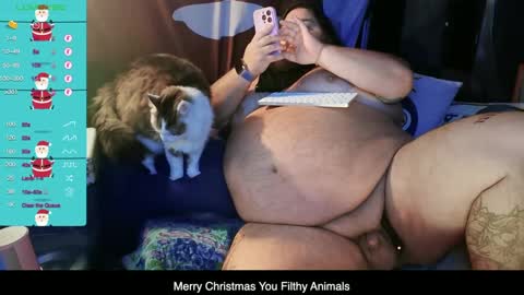 Snapshot of squeaks724 chatting on December 25, 8:40 am Your Pal Squeaks online show from December 25, 8:40 am