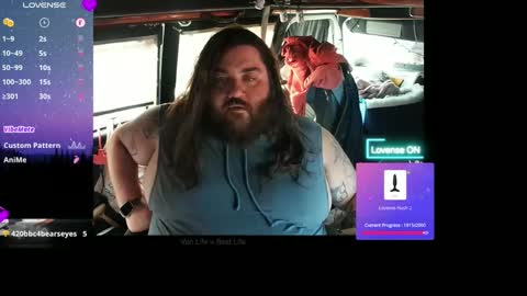 Snapshot of squeaks724 chatting on December 5, 8:34 pm Your Pal Squeaks online show from December 5, 8:34 pm