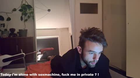 Snapshot of squirtproff chatting on September 29, 6:15 pm Squirtproff online show from September 29, 6:15 pm