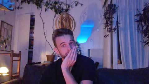 Snapshot of squirtproff chatting on September 27, 2:42 am Squirtproff online show from September 27, 2:42 am